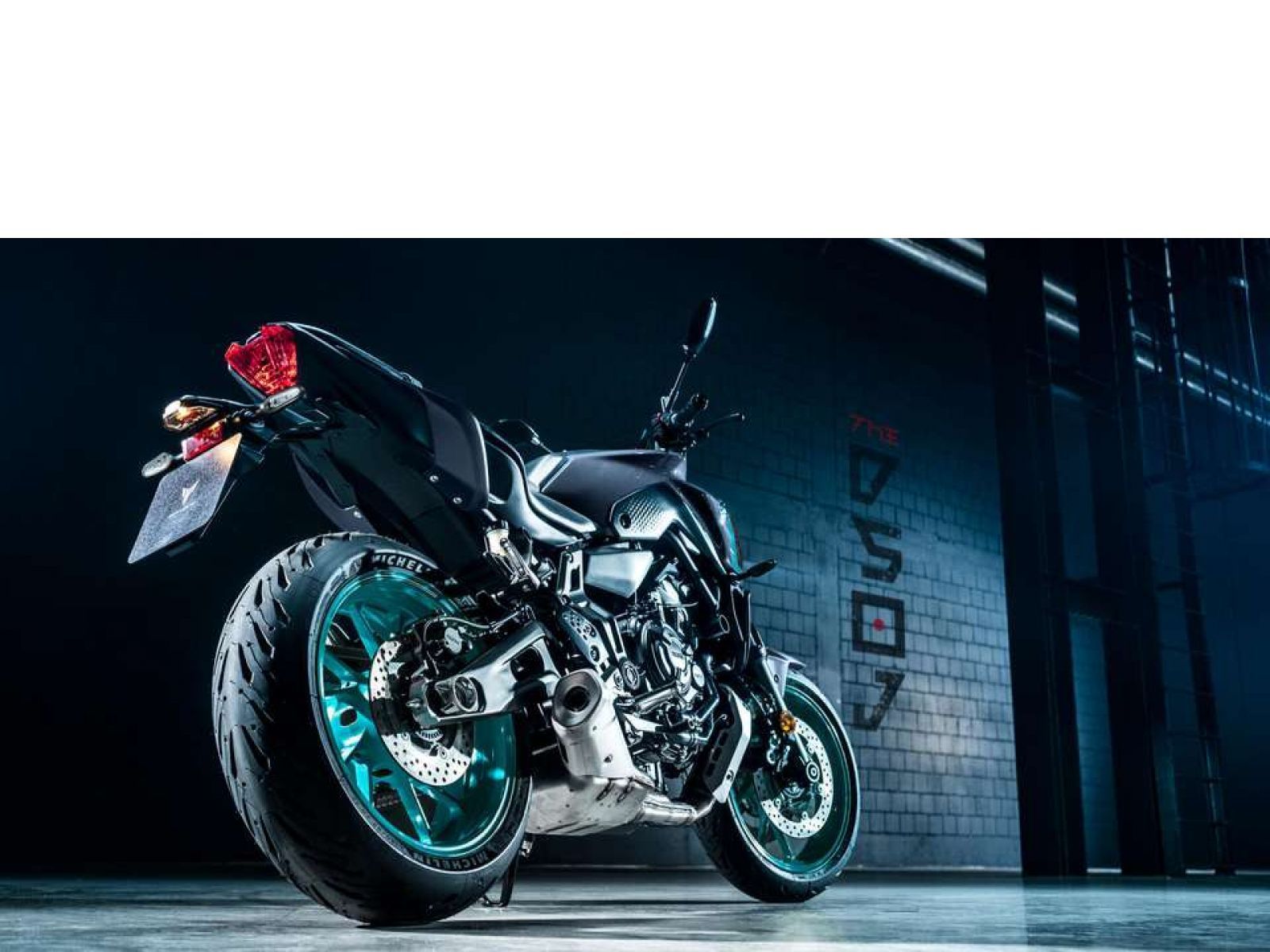 Мотоцикл YAMAHA MT-07 (Midnight Cyan) 2024